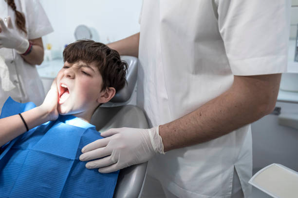 Best Emergency Dental Extractions in South Monrovia Island, CA